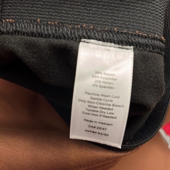 Talbots brand size 6 Soho leggings- NWT - Picture 5 of 5